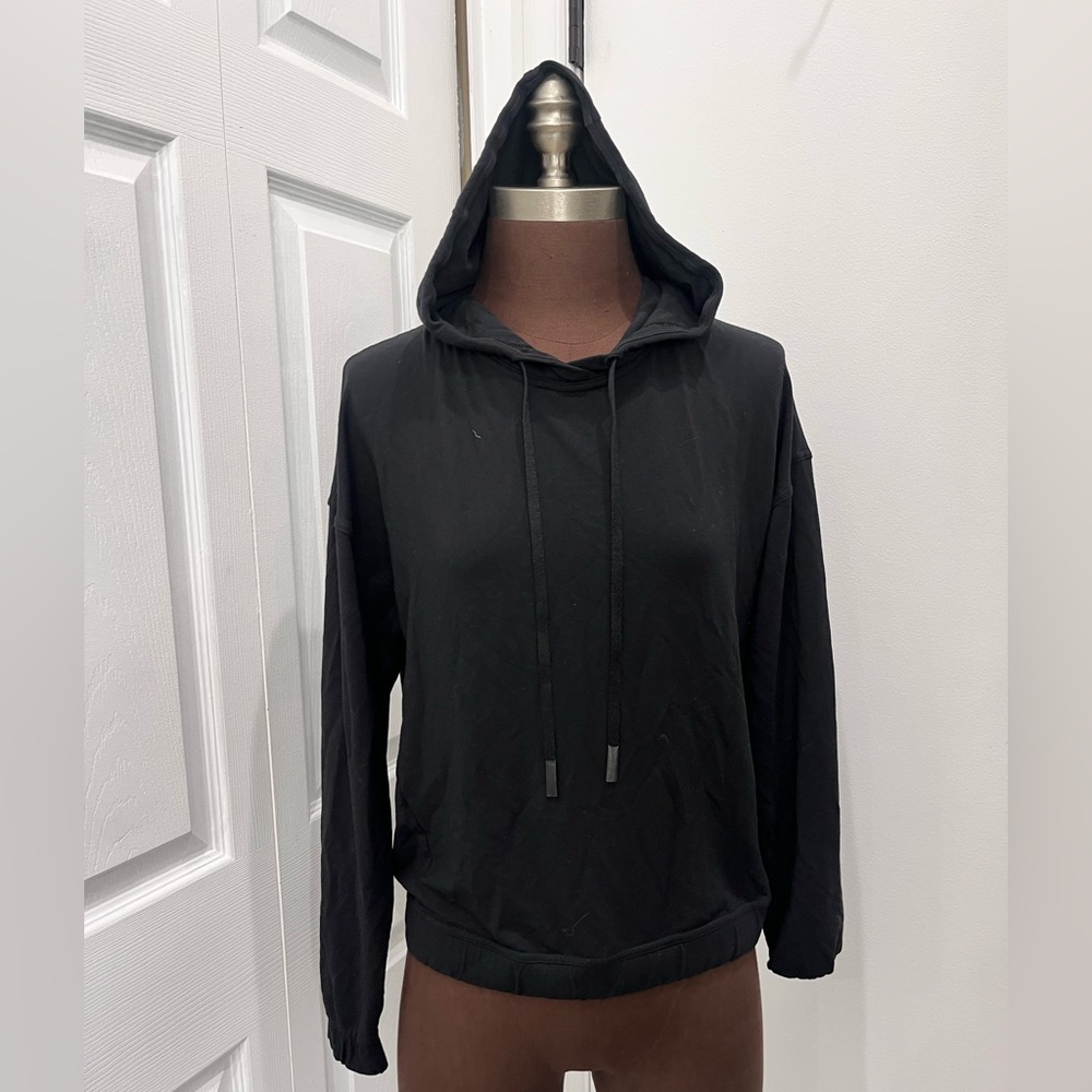 Lululemon Black Coastal Women's Crossback Vent Hoodie Size 8 Pullover Sweatshirt